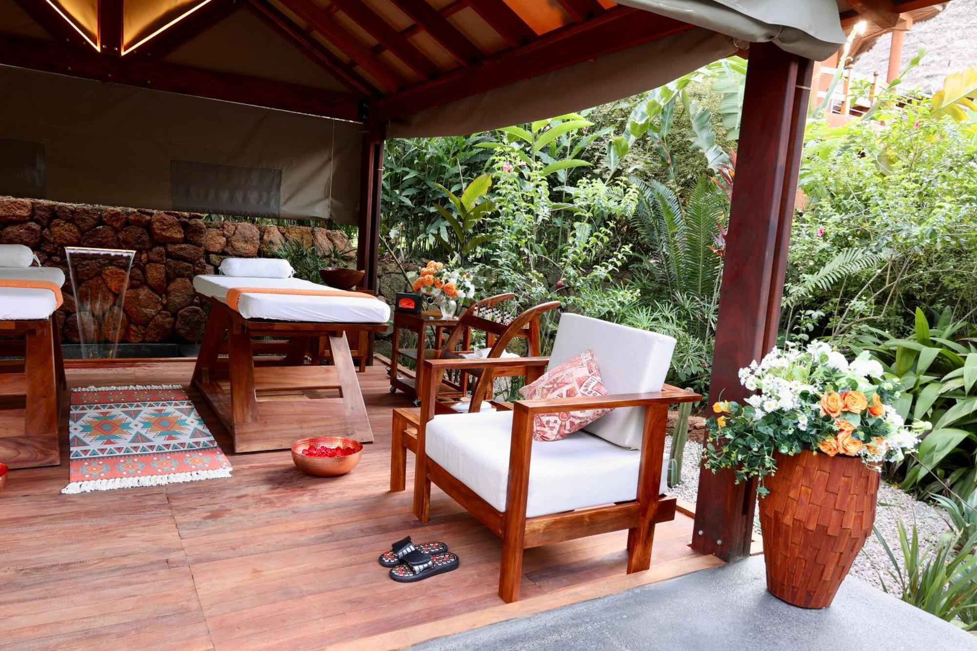 Divine Resort & Spa Kampala Exterior foto